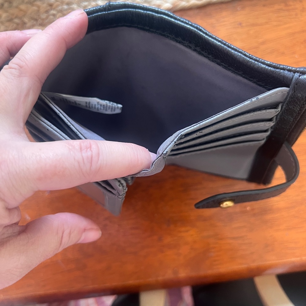 Fossil Lainie Multifunction Black Pebbled Leather Wallet - Picture 5 of 8